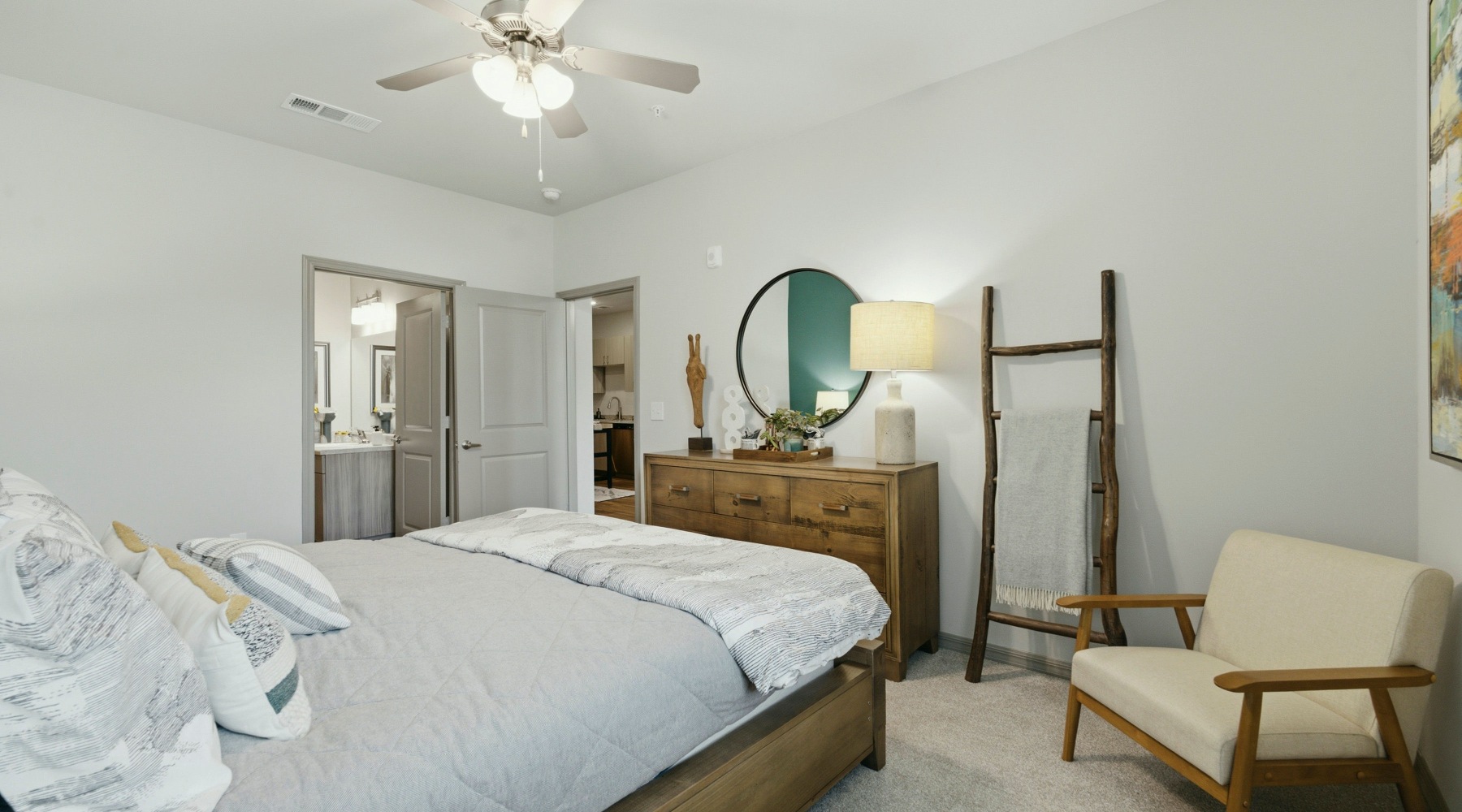 Perfect Blend of Sophistication and Comfort